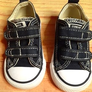 Converse velcro shoes